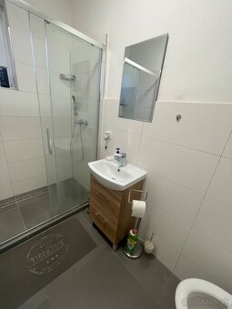 Prenájom samostatnej izby v RD - 3