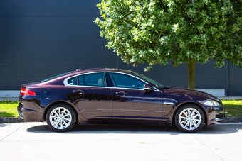 Jaguar XF 2.2D Premium Luxury - 3