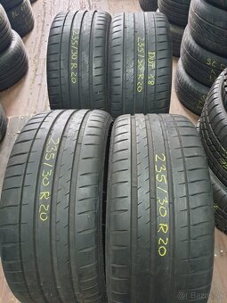 275 45 R 20 Michelin pilot sport 4 - 3