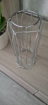 Predám stojan na kapsule dolce gusto - 3