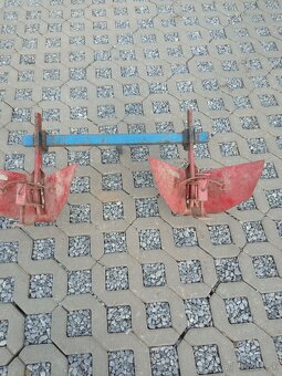 Dvojriadkovač Agzat, tera vari - 3