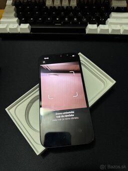 iPhone 13 Midnight - 3