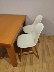Stôl a stoličky - 3