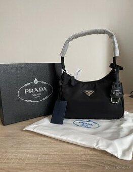 Prada Re-edition 2000 kabelka v darčekovom balení - 3