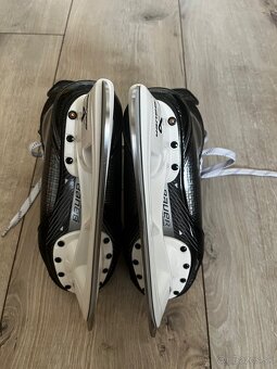 Korčule BAUER SUPREME M50pro - 3