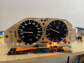 BMW e30 budíky náhradné diely - 3