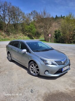 Toyota Avensis T27 - 3