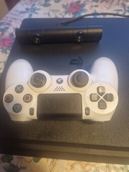 PlayStation 4 slim + príslušenstva a hry - 3