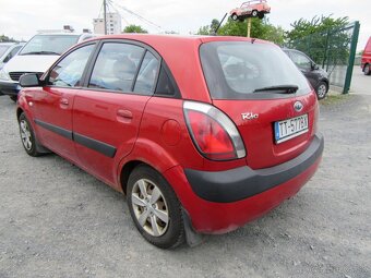 Kia Rio - 3