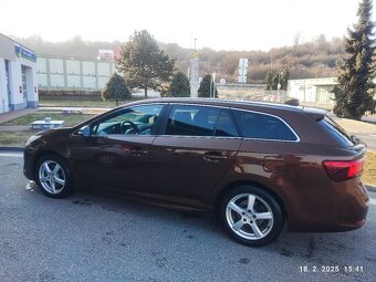Toyota Avensis Executive 2.0 D-4D - 3