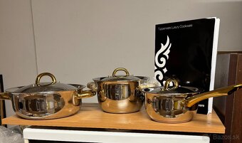 Tupperware - 3