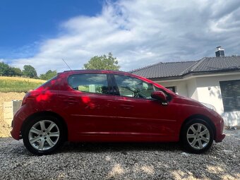 Predám Peugeot 207 1,6 VTI - 3