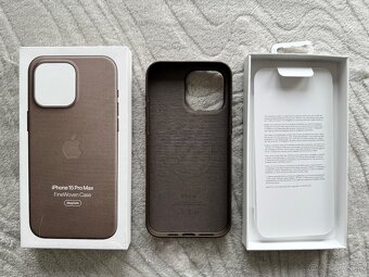 NOVÝ kryt pre Apple 15 Pro Max tkaninový - béžový - 3