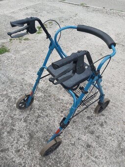 Štvorkolesové chodítko pre seniorov - 3