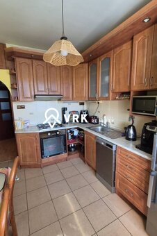 DVOJGENERAČNÝ 4 IZBOVÝ BYT S 2 LOGGIAMI, Pekinská, sídlisko  - 3