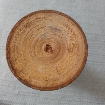 Drevená vyrezávaná váza na sušené kvety - 3