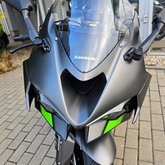 Kawasaki Ninja ZX-6R 2026 - 3