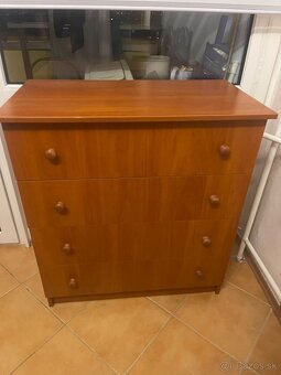 Komoda - 3