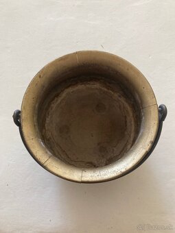 Medený/bronzovy kotlík - 3