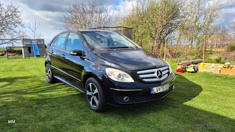 Mercedes Benz B - 3