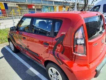 Kia Soul rok 2009 benzín 77kw červena farba - 3