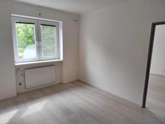 Na prenájom pekný 2 izbový byt s balkónom - 3