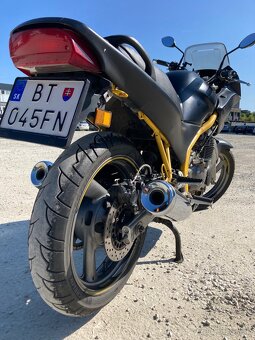 Yamaha XJ600S - 3