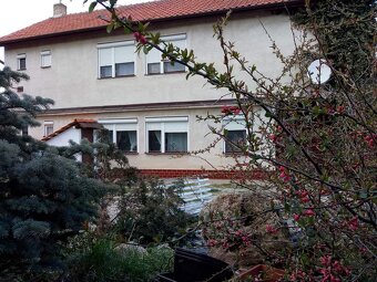 INVESTIČNÁ PRÍLEŽITOSŤ Predám veľký rodinný dom 7 izbový - 3