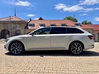 Škoda Superb Combi 2.0 TDI Sportline DSG Matrix Virtual - 3