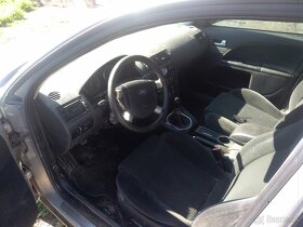 Rozpredám Ford Mondeo kombi 2.0TDCI - 3