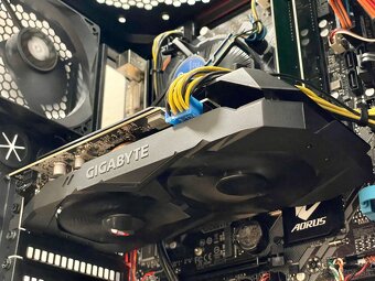 Herný PC - i5 8500,GTX 1660S 6GB,16GB RAM,128GB SSD,2TB HDD - 3