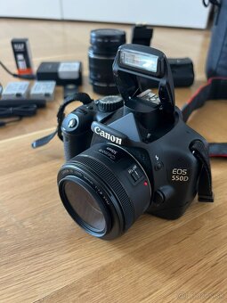 📷 Canon EOS 550D + 2 objektívy + príslušenstvo (skvelý mix) - 3