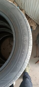 215/60r17 - 3