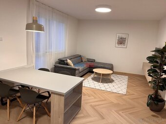 NÁBREŽIE DUNAJA, 2-IZB, STARÉ MESTO - 3