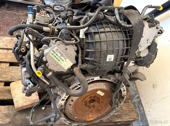 Motor Mercedes w212 Klass E e63 AMG v8 biturbo 2013 - 3