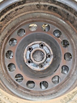 Predám 2 použité plechové disky 6,5J x 16 ET46 - 3