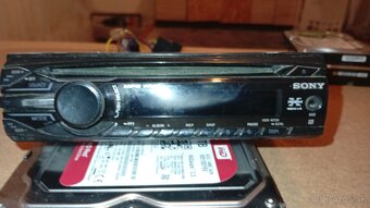 Predám 3autoradia - 3