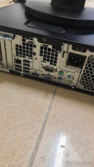 HP Compaq 8200 elite + monitor - 3