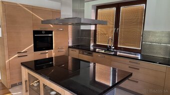 Kuchynská linka so spotrebičmi - 3