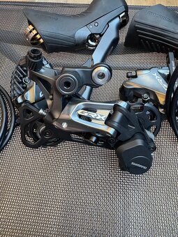 Predám Shimano GRX prehadovačku - 3