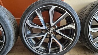 Original Toyota 18" elektróny - 3