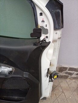 Fiat Doblo šoferove dvere nová y - 3