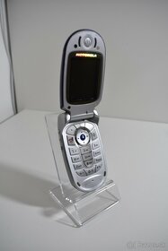 Motorola V550 - RETRO - 3