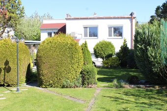 Predám 7-izb. RD, Most pri Bratislave,1133 m², veľká záhrada - 3