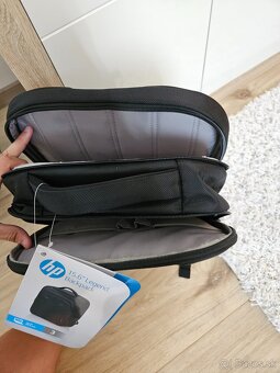 Predám nový, pevný HP ruksak na notebook 15,6" - 3