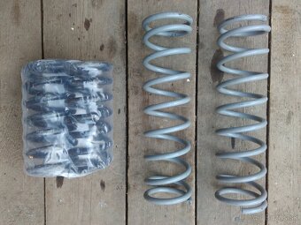 LADA NIVA-zdvíhacie podložky(lift kit) - 3
