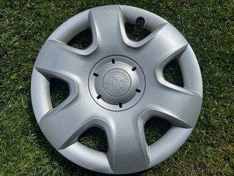 Puklica r15 Skoda - 3