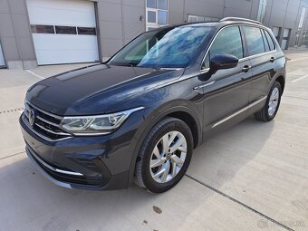 Volkswagen Tiguan 2.0 TDI EVO Elegance 4Motion DSG - 3
