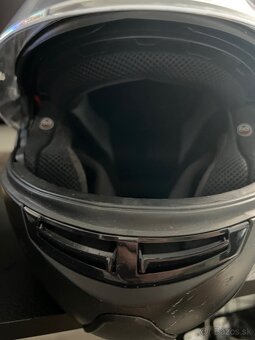 Predam moto prilbu - 3