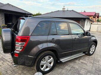 Suzuki Grand Vitara 2.4 Limited Edition benzin facelift 4x4 - 3